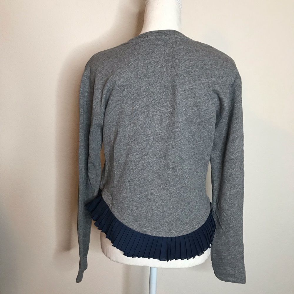 J crew sweatshirt‎ with ruffle bottom - Picture 4 of 4